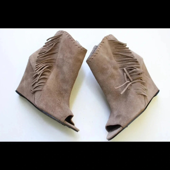 Vince Camuto peep toe booties - Picture 16 of 16
